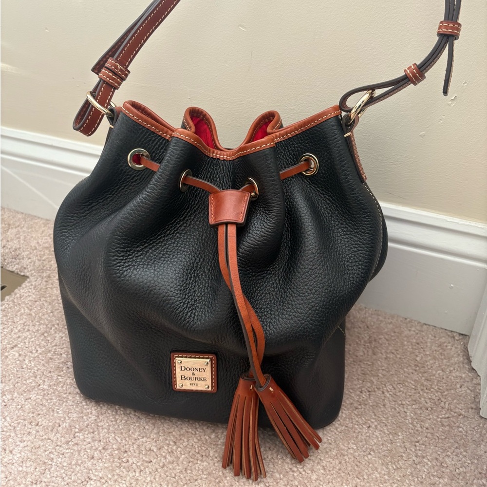 Dooney & Bourke Purse